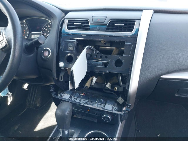 Nissan Altima 2.5 S 2015 1N4AL3AP2FC580230 Image 14