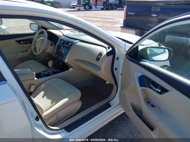 Nissan Altima 2.5 S 2014 1N4AL3AP2EN348441 Image 5
