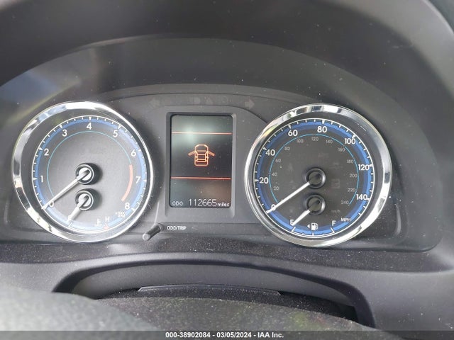 Toyota COROLLA LE 2018 5YFBURHE3JP852593 Image 7