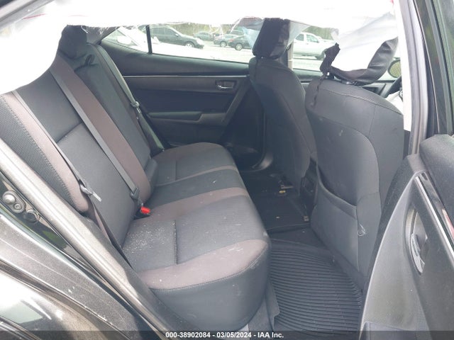 Toyota COROLLA LE 2018 5YFBURHE3JP852593 Image 8