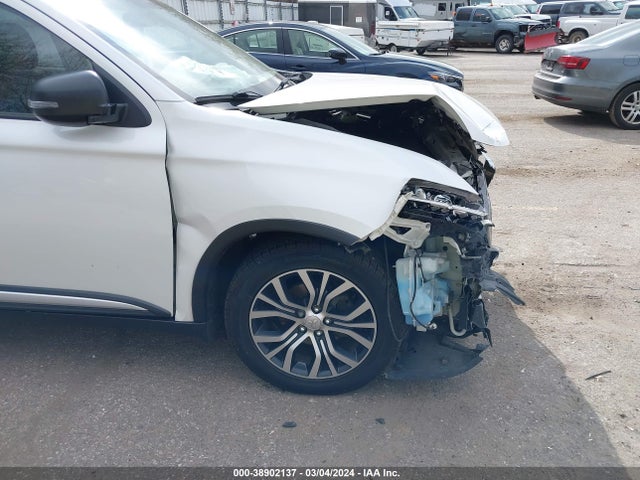 Mitsubishi Outlander Es 2018 JA4AD2A39JZ026259 Image 13