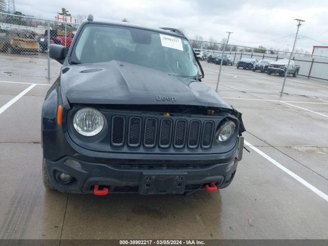 ZACCJBCBXHPF92239 Jeep Renegade Trailhawk 4x4