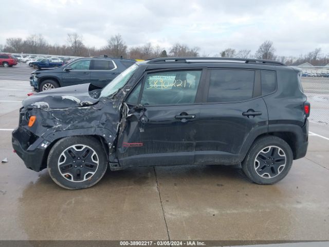 ZACCJBCBXHPF92239 Jeep Renegade Trailhawk 4x4
