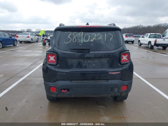 ZACCJBCBXHPF92239 Jeep Renegade Trailhawk 4x4