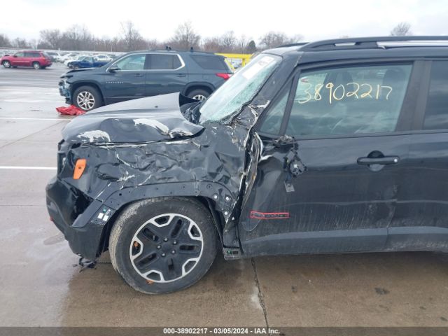 ZACCJBCBXHPF92239 Jeep Renegade Trailhawk 4x4