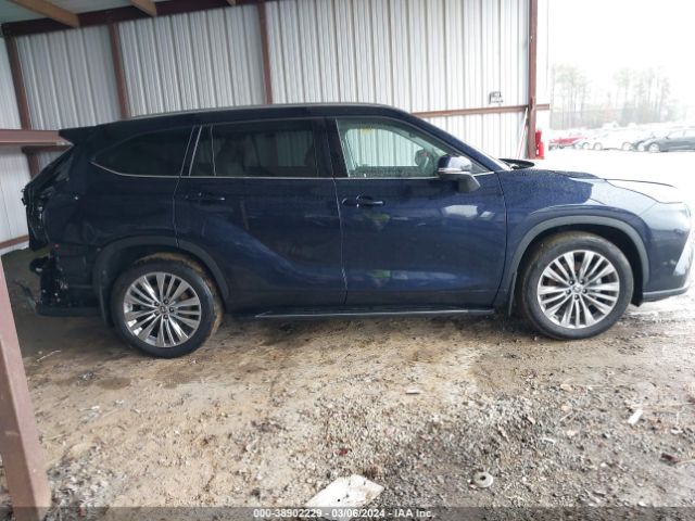 5TDFZRBH8NS200118 Toyota Highlander Platinum