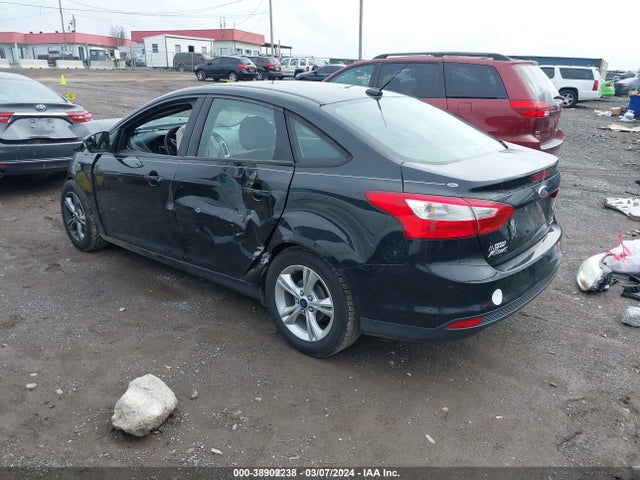 Ford FOCUS SE 2014 1FADP3F24EL129751 Image 3