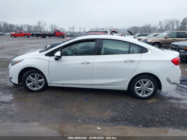 Chevrolet Cruze Lt Auto 2018 1G1BE5SM6J7182120 Image 14