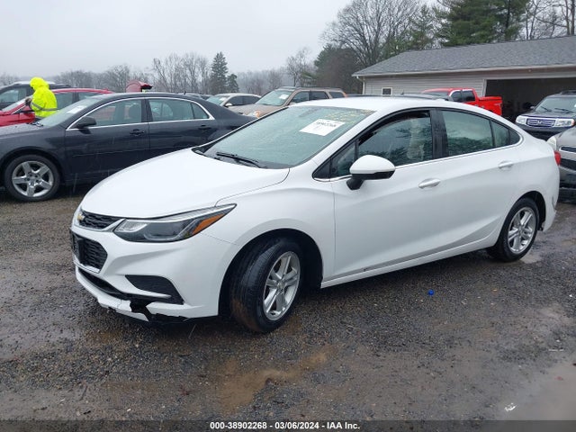 Chevrolet Cruze Lt Auto 2018 1G1BE5SM6J7182120 Image 2
