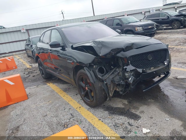 2018 JAGUAR F-PACE SADCJ2GX8JA204098 Photo 0