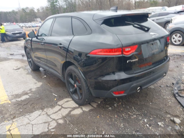 2018 JAGUAR F-PACE SADCJ2GX8JA204098 Photo 2