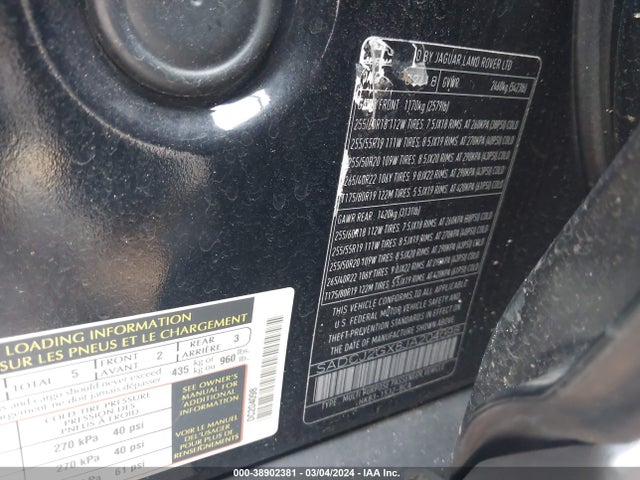 2018 JAGUAR F-PACE SADCJ2GX8JA204098 Photo 8