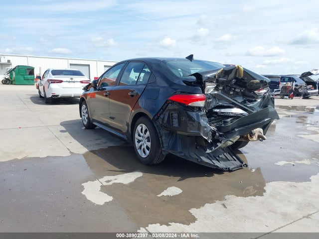 Toyota COROLLA LE 2022 5YFEPMAE0NP332018 Image 3