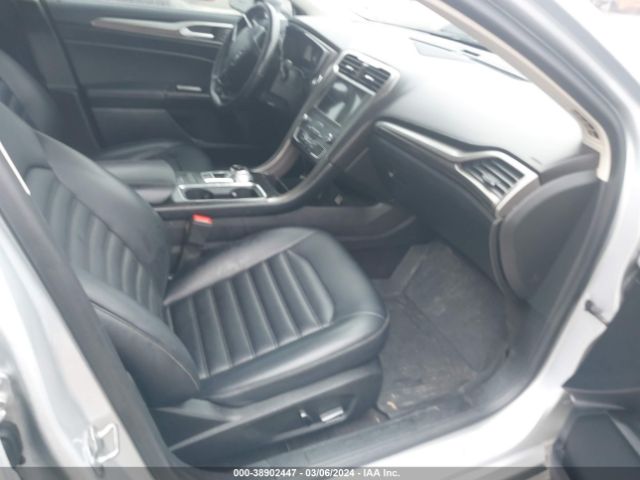 3FA6P0CD4KR140940 Ford FUSION SEL