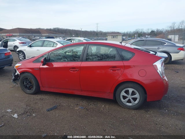Toyota Prius Two 2015 JTDKN3DU8F0409591 Image 14