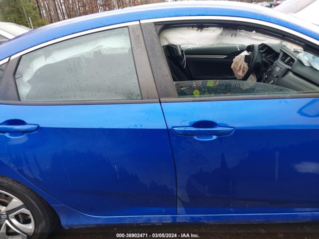Honda Civic Lx 2018 2HGFC2F6XJH552368 Image 13
