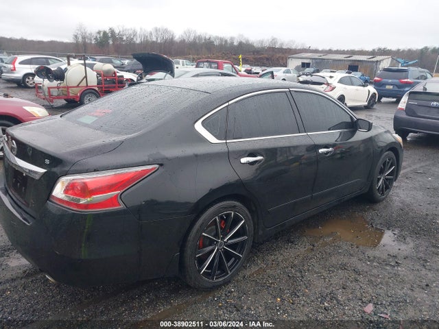 Nissan Altima 2.5 S 2015 1N4AL3AP6FC197035 Image 4