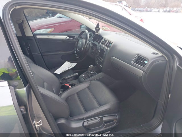 3VWDB7AJ0HM273084 Volkswagen Jetta 1.4t Se