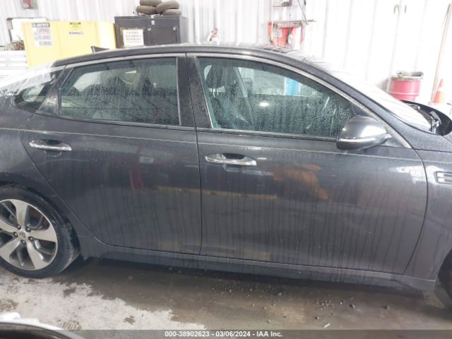 5XXGT4L38KG328495 KIA Optima S