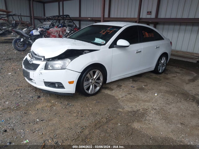 Chevrolet CRUZE LTZ 2014 1G1PG5SB3E7338649 Image 2