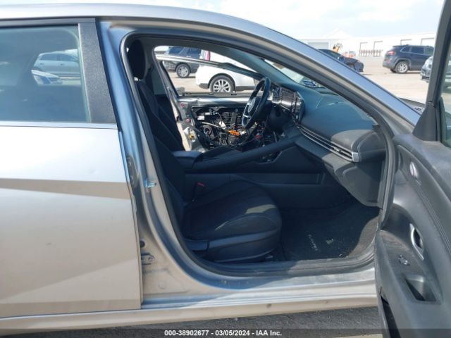 5NPLN4AGXNH069192 Hyundai ELANTRA SEL