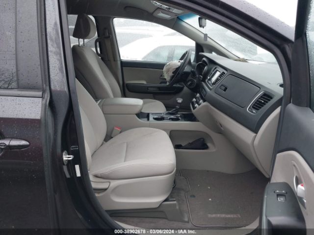 KNDMB5C1XK6543613 KIA SEDONA LX