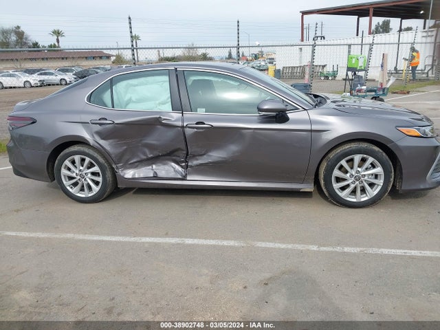 Toyota CAMRY LE 2024 4T1C11AK1RU894348 Image 13