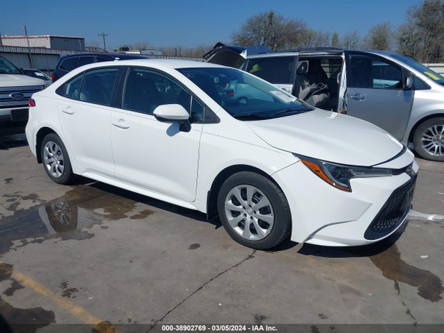 Toyota COROLLA LE 2021 5YFEPMAE9MP207856 Image 1