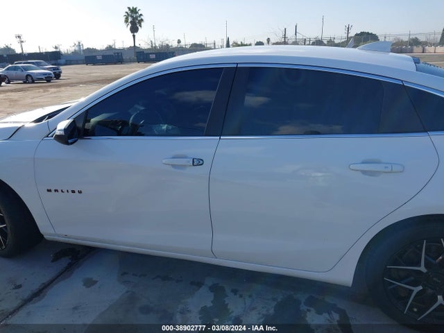 Chevrolet MALIBU LT 2018 1G1ZD5STXJF157266 Image 13