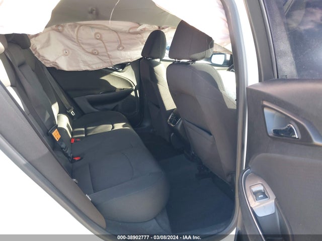 Chevrolet MALIBU LT 2018 1G1ZD5STXJF157266 Image 8