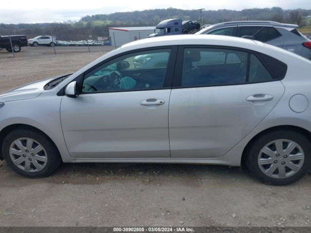 3KPA24AD8ME412252 KIA RIO LX