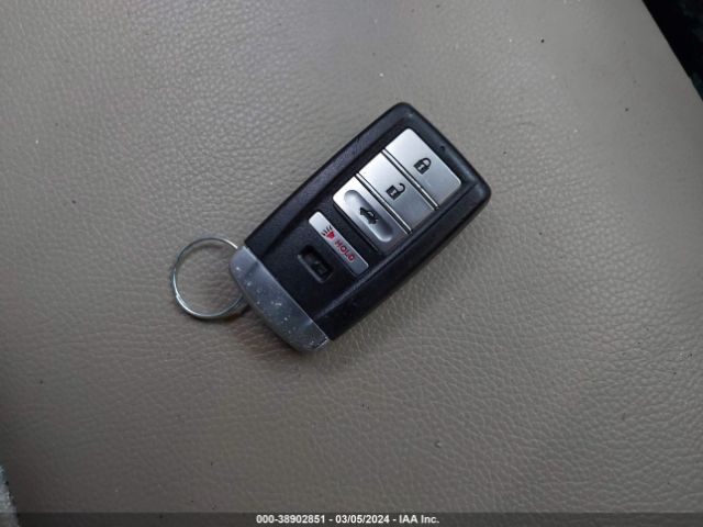 19UUB1F38JA000120 Acura TLX