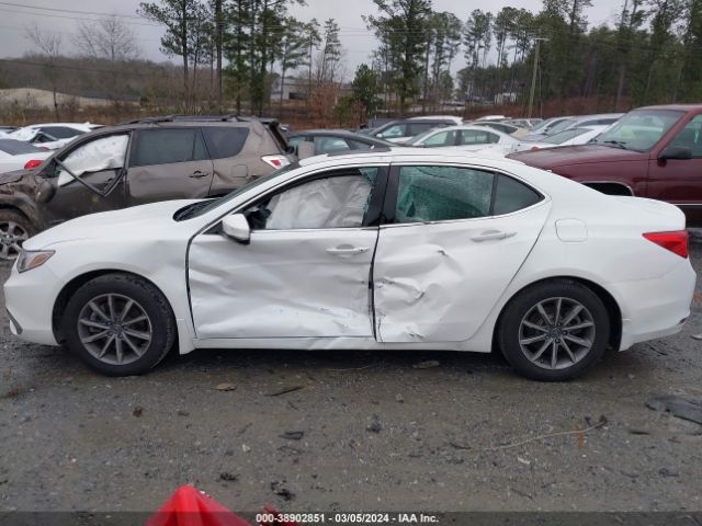 19UUB1F38JA000120 Acura TLX