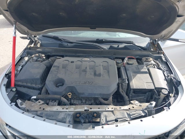 Chevrolet IMPALA 1LT 2018 2G1105S30J9109468 Image 10