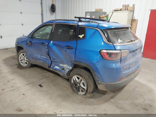 Jeep Compass Sport 4x4 2019 3C4NJDAB8KT602550 Image 3
