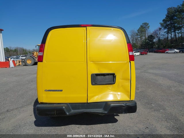 Chevrolet Express 2500 Work Van 2019 1GCWGAFP2K1338464 Image 16