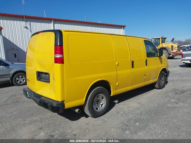 Chevrolet Express 2500 Work Van 2019 1GCWGAFP2K1338464 Image 4