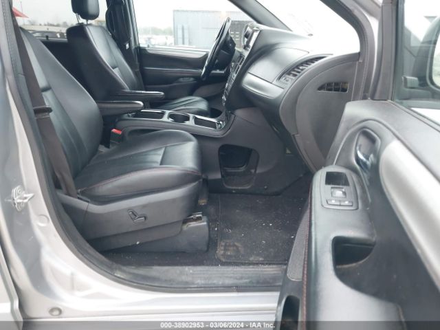 2C4RDGEG0JR360886 Dodge Grand Caravan Gt