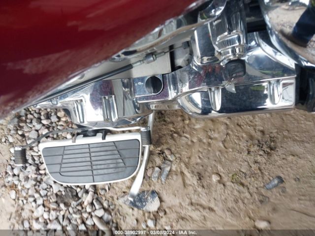 2005 HONDA VT1300 1HFSC520X5A200417 Photo 10