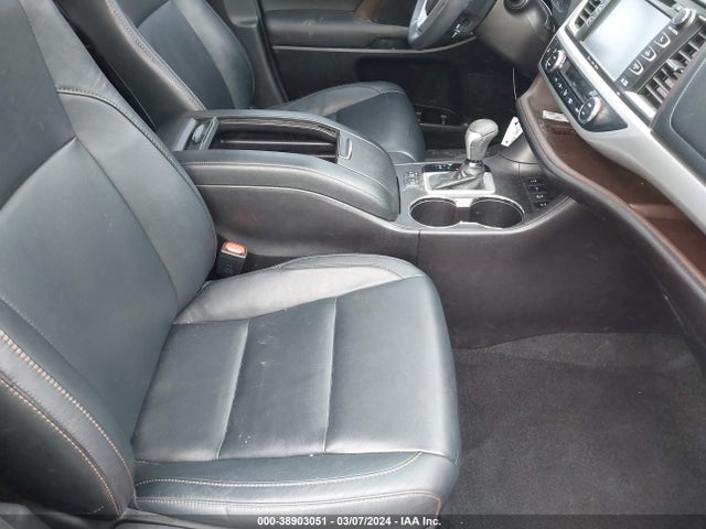 Toyota Highlander Xle V6 2016 5TDJKRFH6GS309348 Image 5
