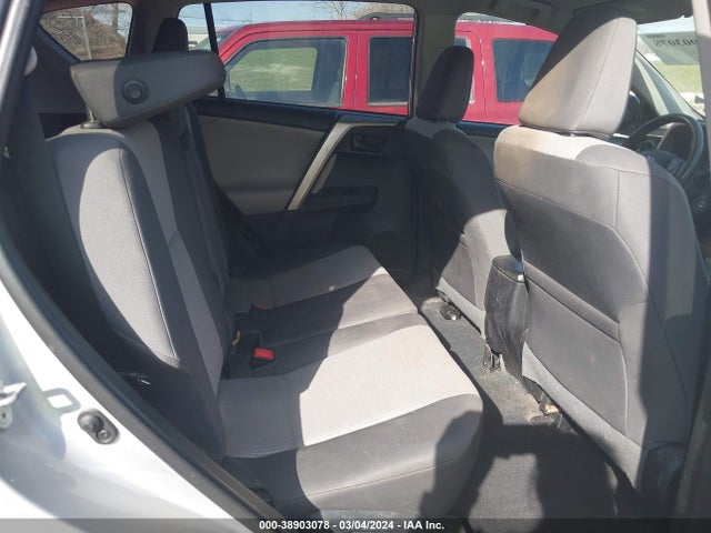 Toyota RAV4 LE 2015 2T3BFREV1FW310274 Image 8