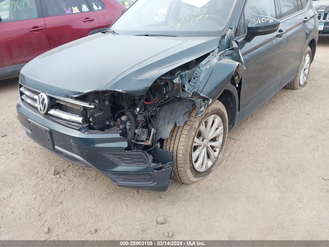 3VV0B7AX1JM070055 Volkswagen Tiguan 2.0t S