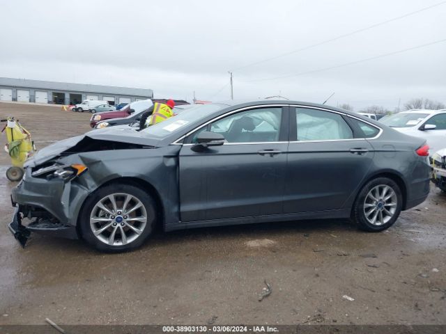3FA6P0HD3HR395757 Ford FUSION SE