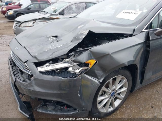 3FA6P0HD3HR395757 Ford FUSION SE