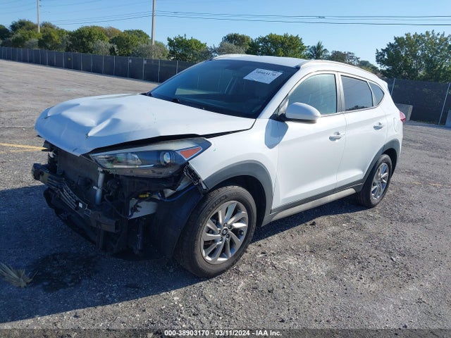 Hyundai TUCSON SEL 2018 KM8J33A47JU666003 Image 2
