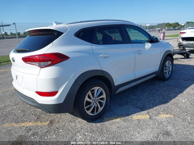 Hyundai TUCSON SEL 2018 KM8J33A47JU666003 Image 4