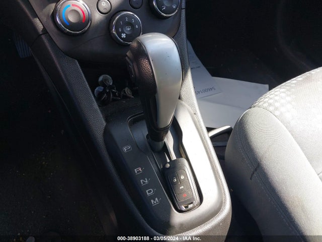 Chevrolet Sonic Ls Auto 2017 1G1JB5SG5H4145781 Image 11