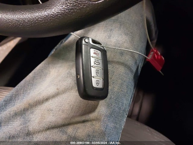 Hyundai SONATA HYBRID 2015 KMHEC4A49FA137569 Image 11