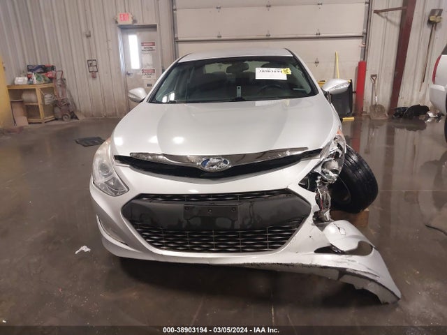 Hyundai SONATA HYBRID 2015 KMHEC4A49FA137569 Image 12