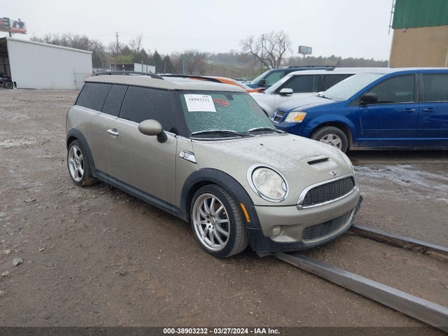 2009 MINI COOPER S CLUBMAN WMWMM33549TP91916 Photo 0